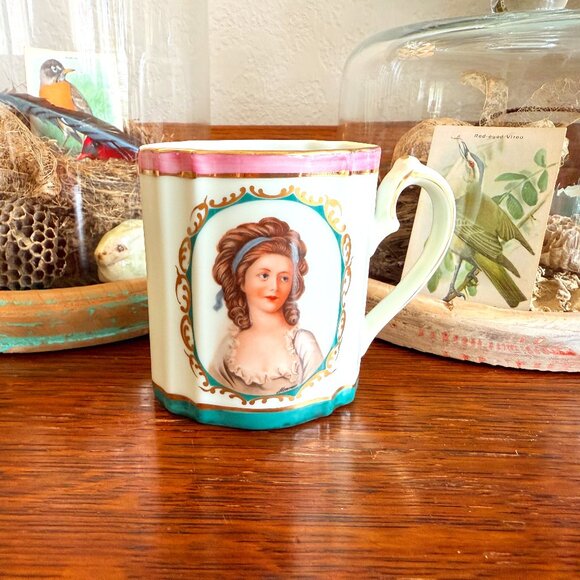 Vintage ornate small porcelain cup with pretty lady - Picture 5 of 10